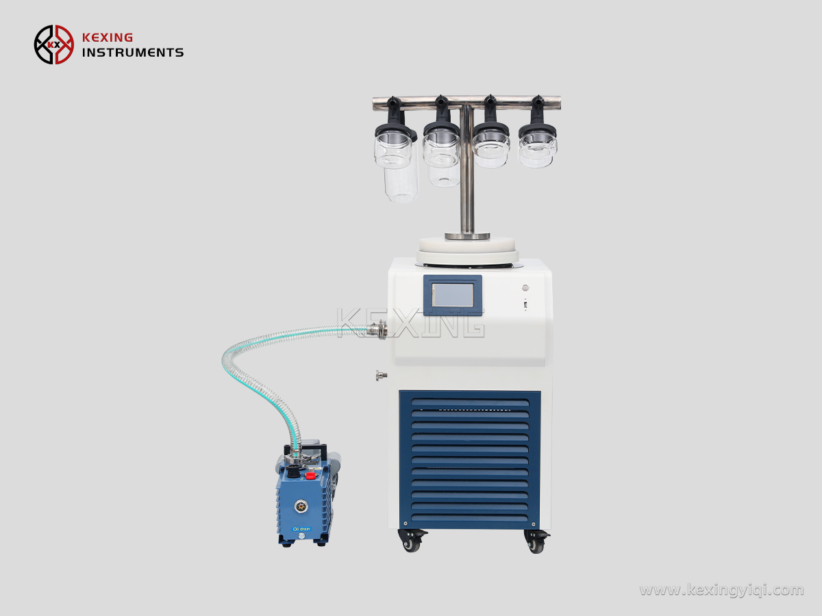 Experimental vacuum freeze dryer 