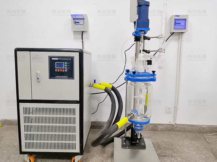 上海科兴仪器与四川某大学合作现场