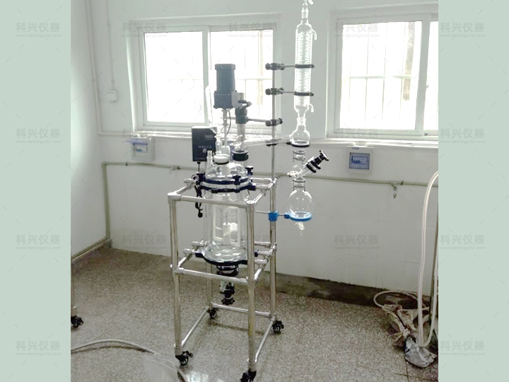 上海科兴仪器与四川某大学合作现场