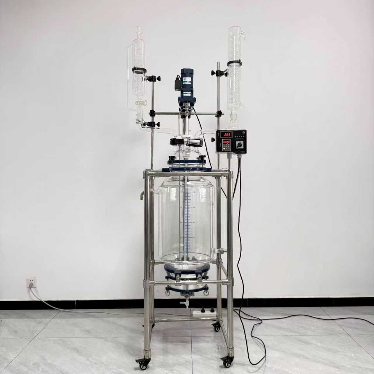 How to Reduce the Procurement Cost of Double-Layer Glass Reactors?